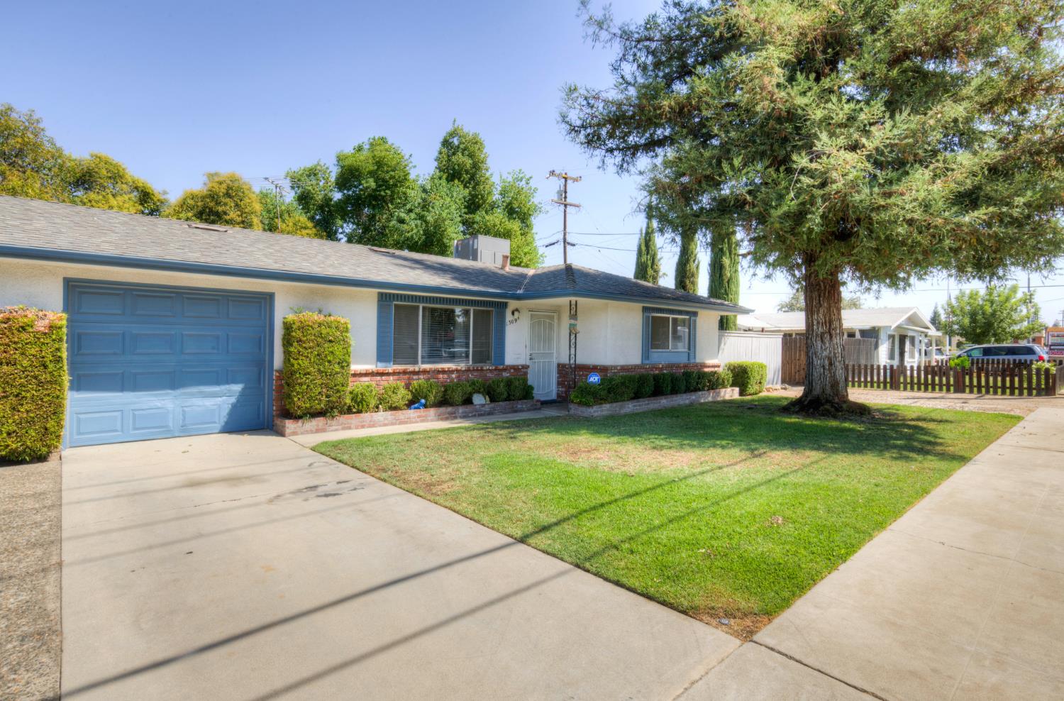 1309 3rd St, Clovis, CA 93612