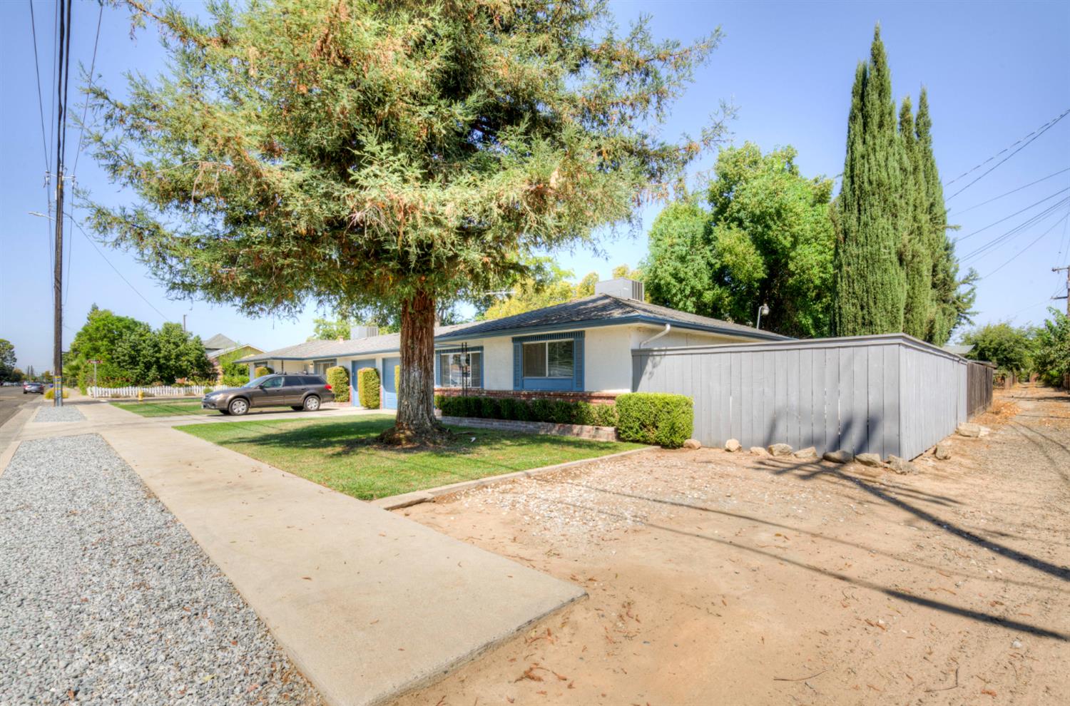 1309 3rd St, Clovis, CA 93612