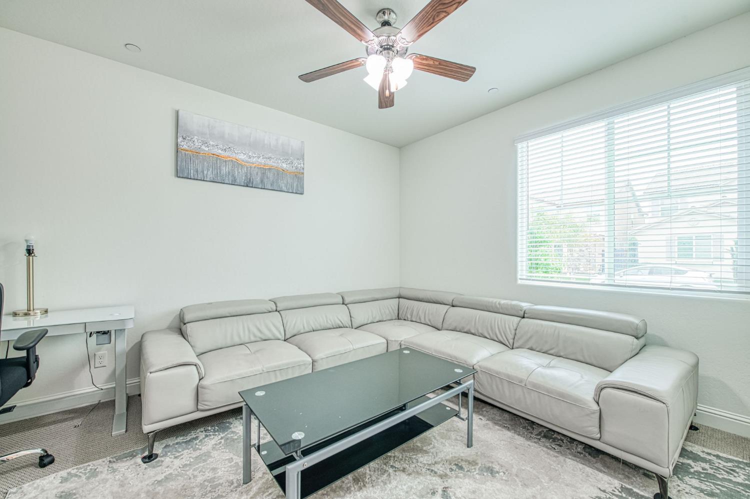 4368 N Casey Ave, Fresno, CA 93723