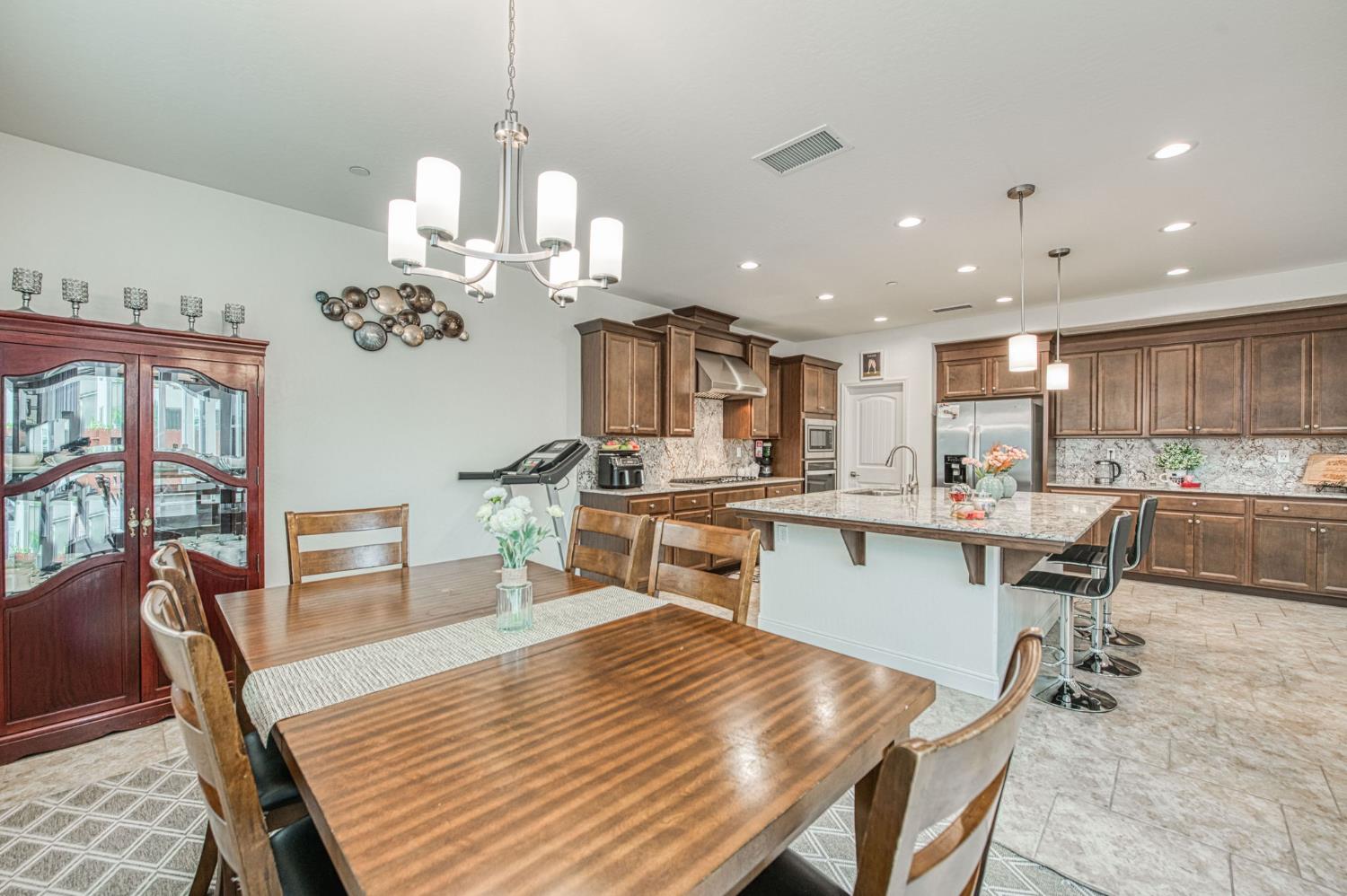 4368 N Casey Ave, Fresno, CA 93723