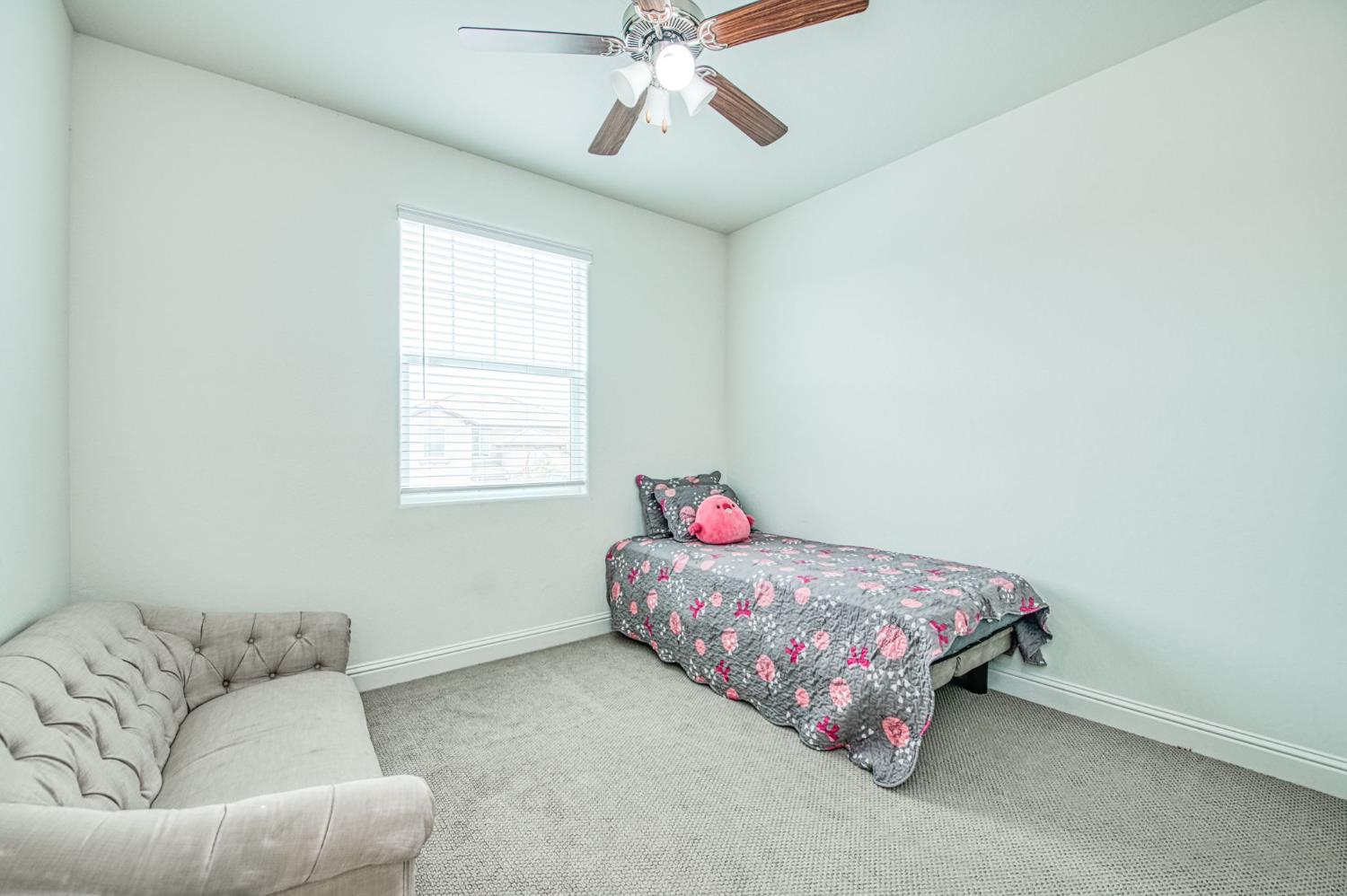 4368 N Casey Ave, Fresno, CA 93723