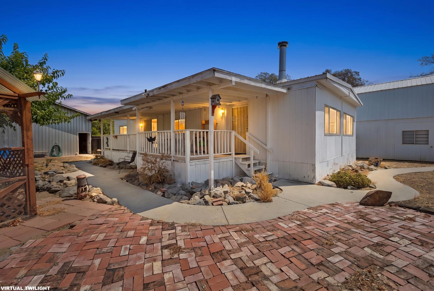 47735 Thunderhill Ln, Yokuts Valley, CA 93675
