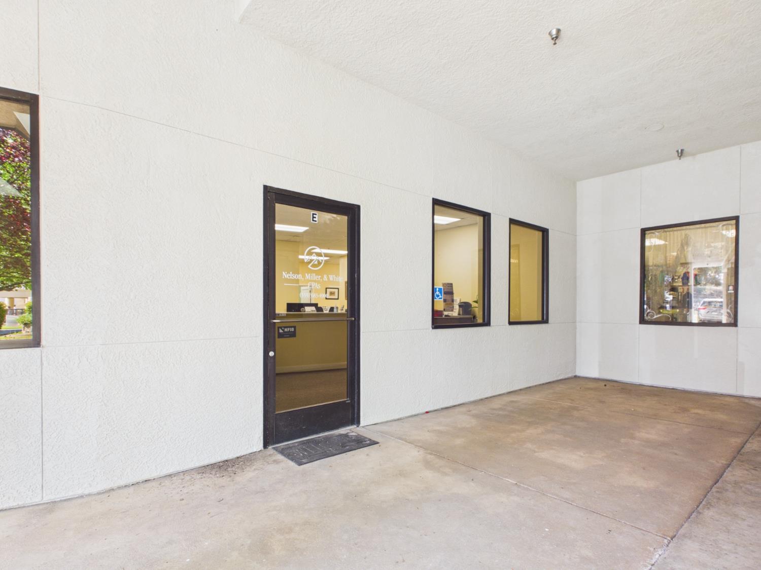 40315 Junction Dr, Oakhurst, CA 93644
