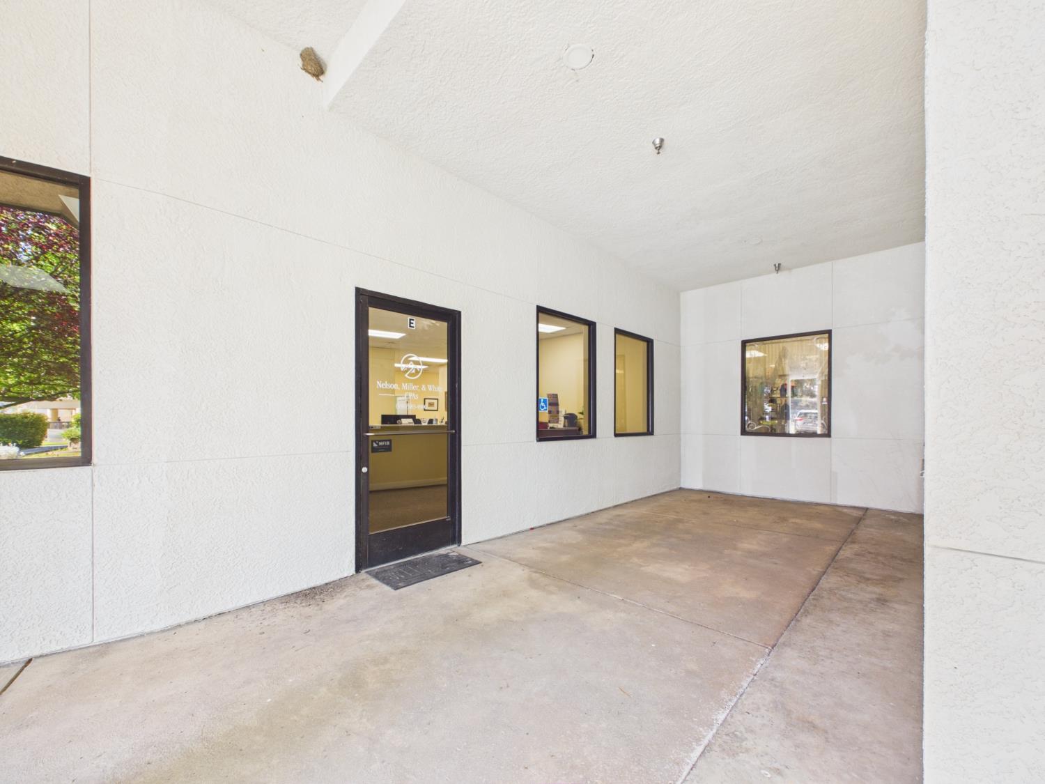 40315 Junction Dr, Oakhurst, CA 93644