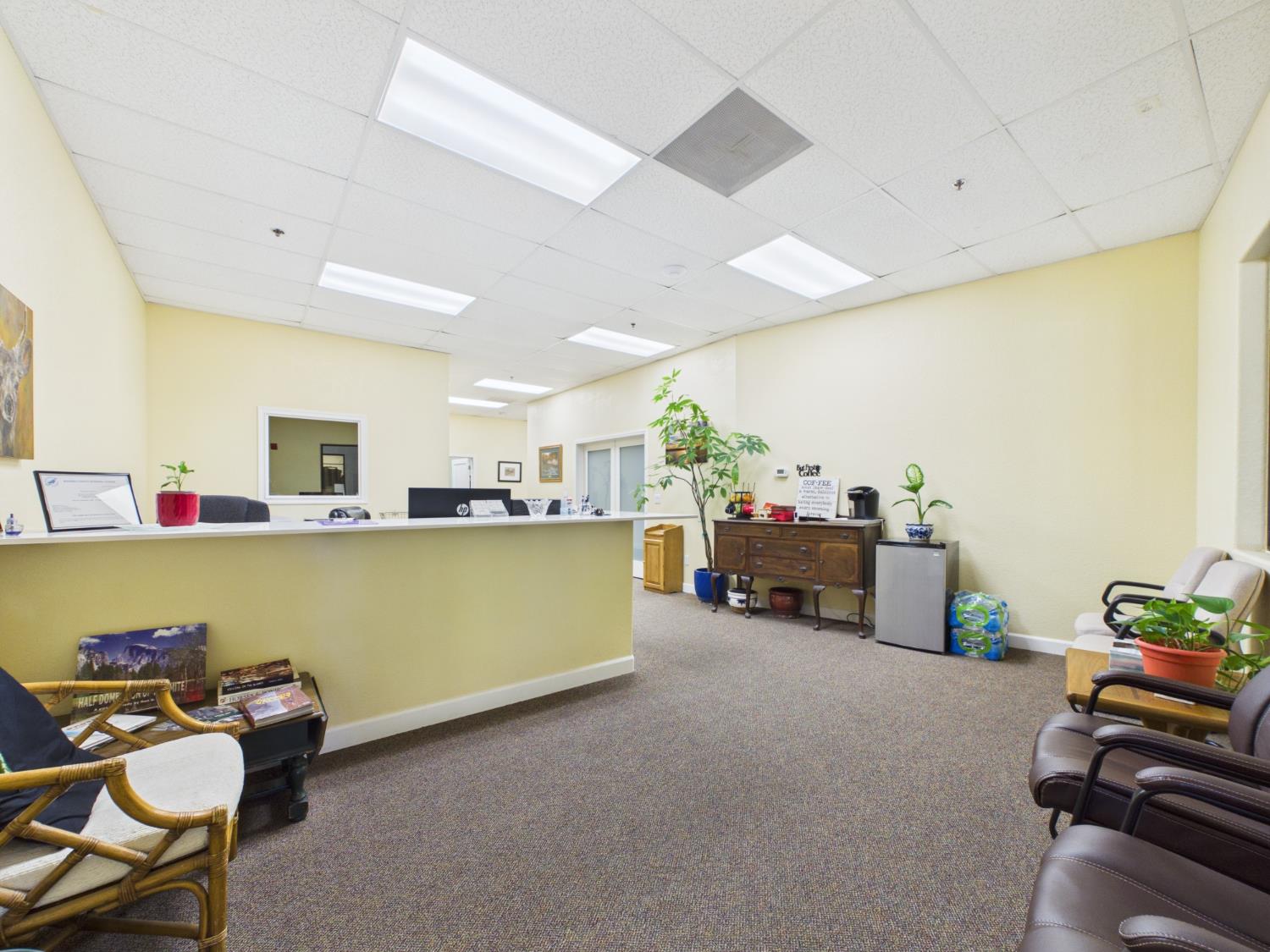 40315 Junction Dr, Oakhurst, CA 93644