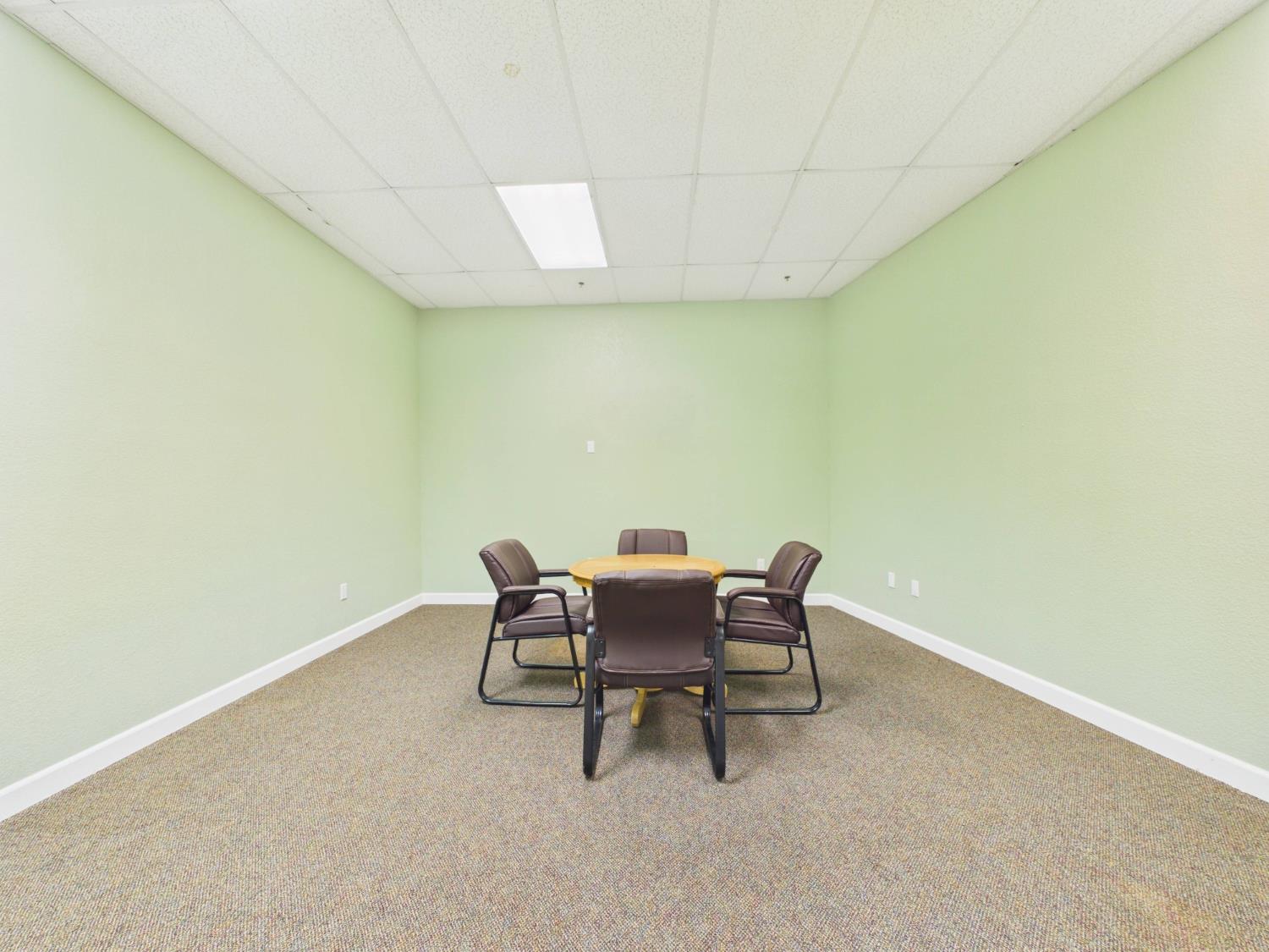 40315 Junction Dr, Oakhurst, CA 93644