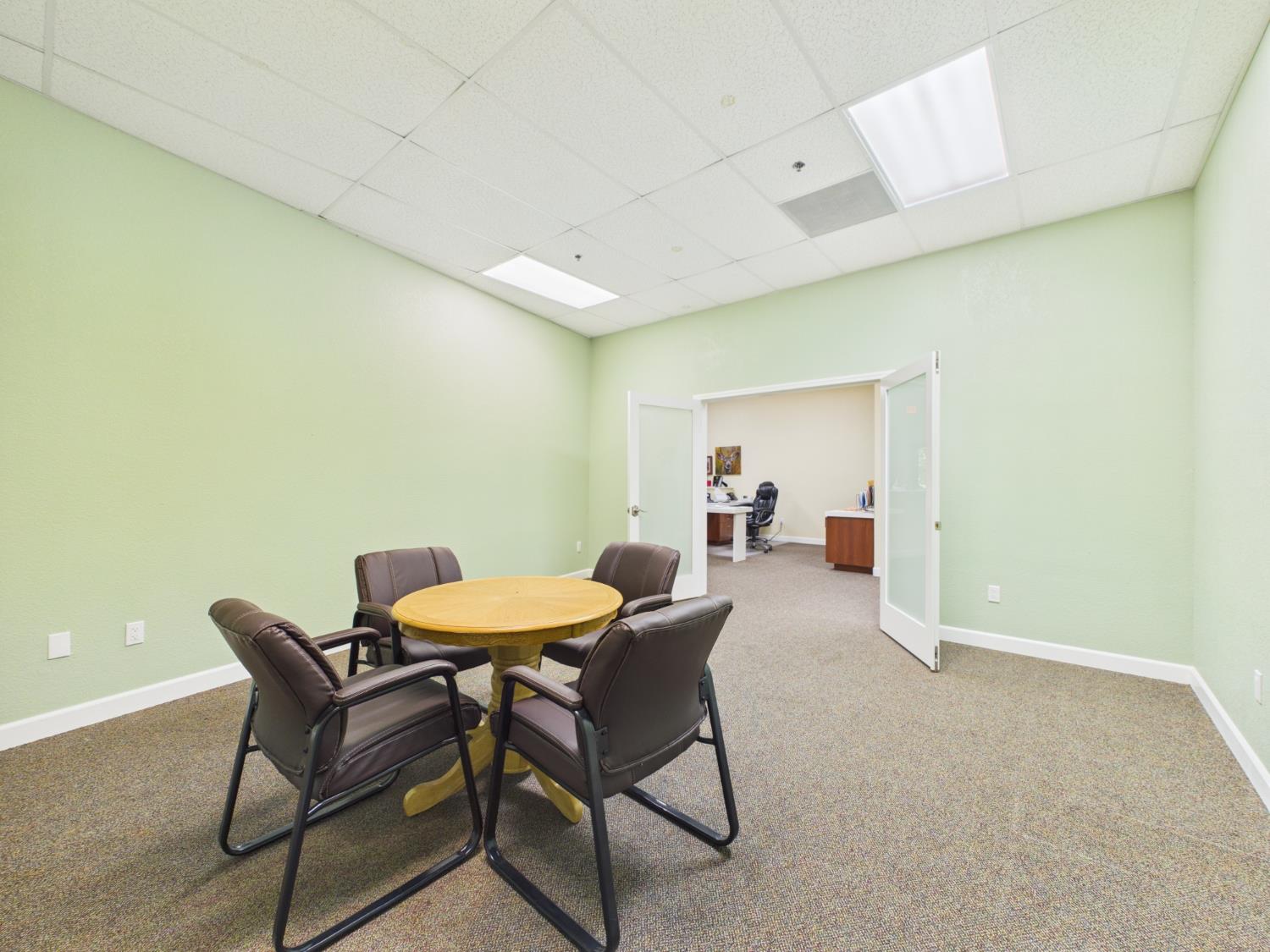40315 Junction Dr, Oakhurst, CA 93644