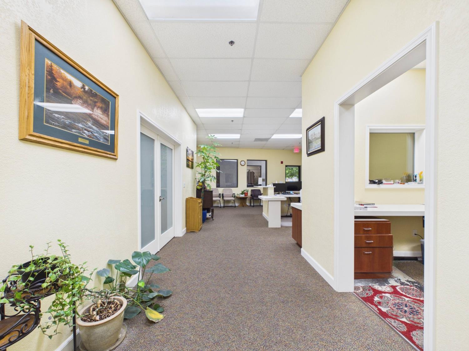 40315 Junction Dr, Oakhurst, CA 93644