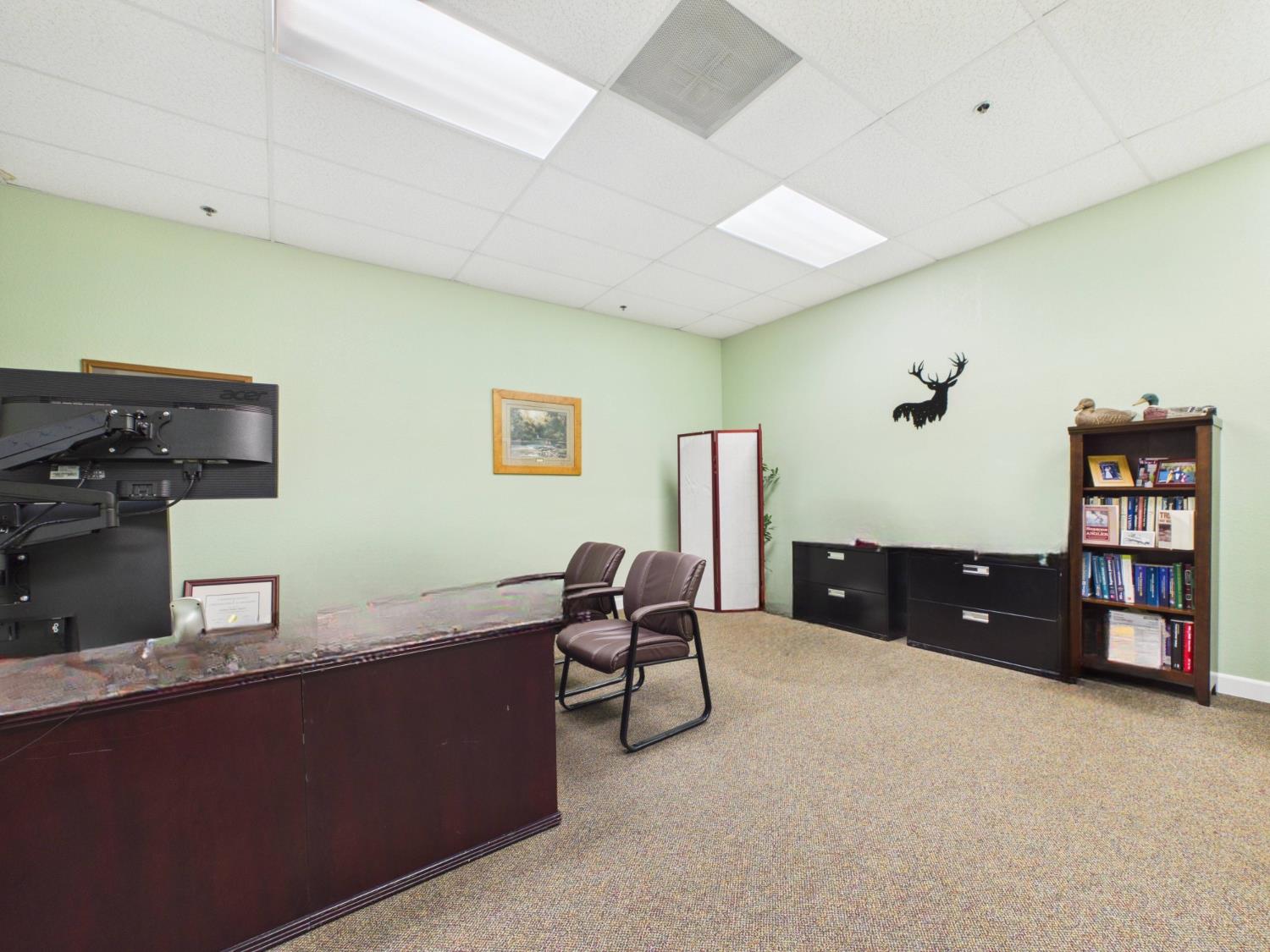 40315 Junction Dr, Oakhurst, CA 93644
