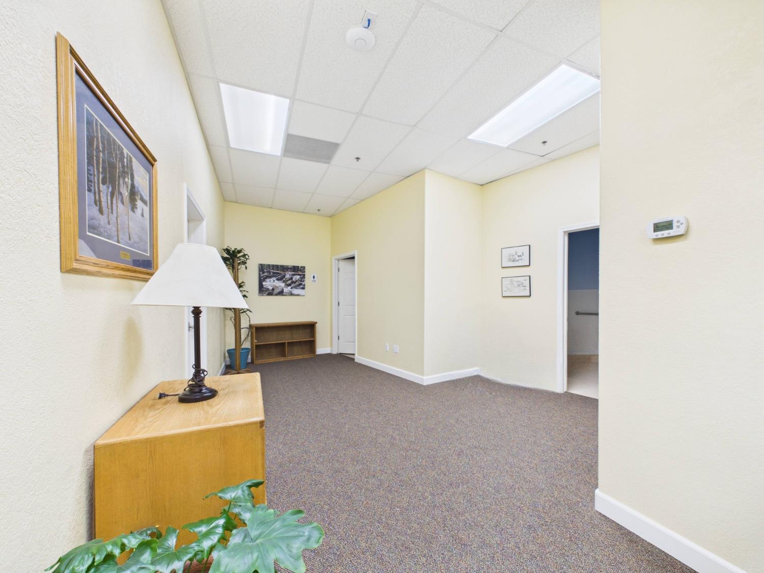 40315 Junction Dr, Oakhurst, CA 93644