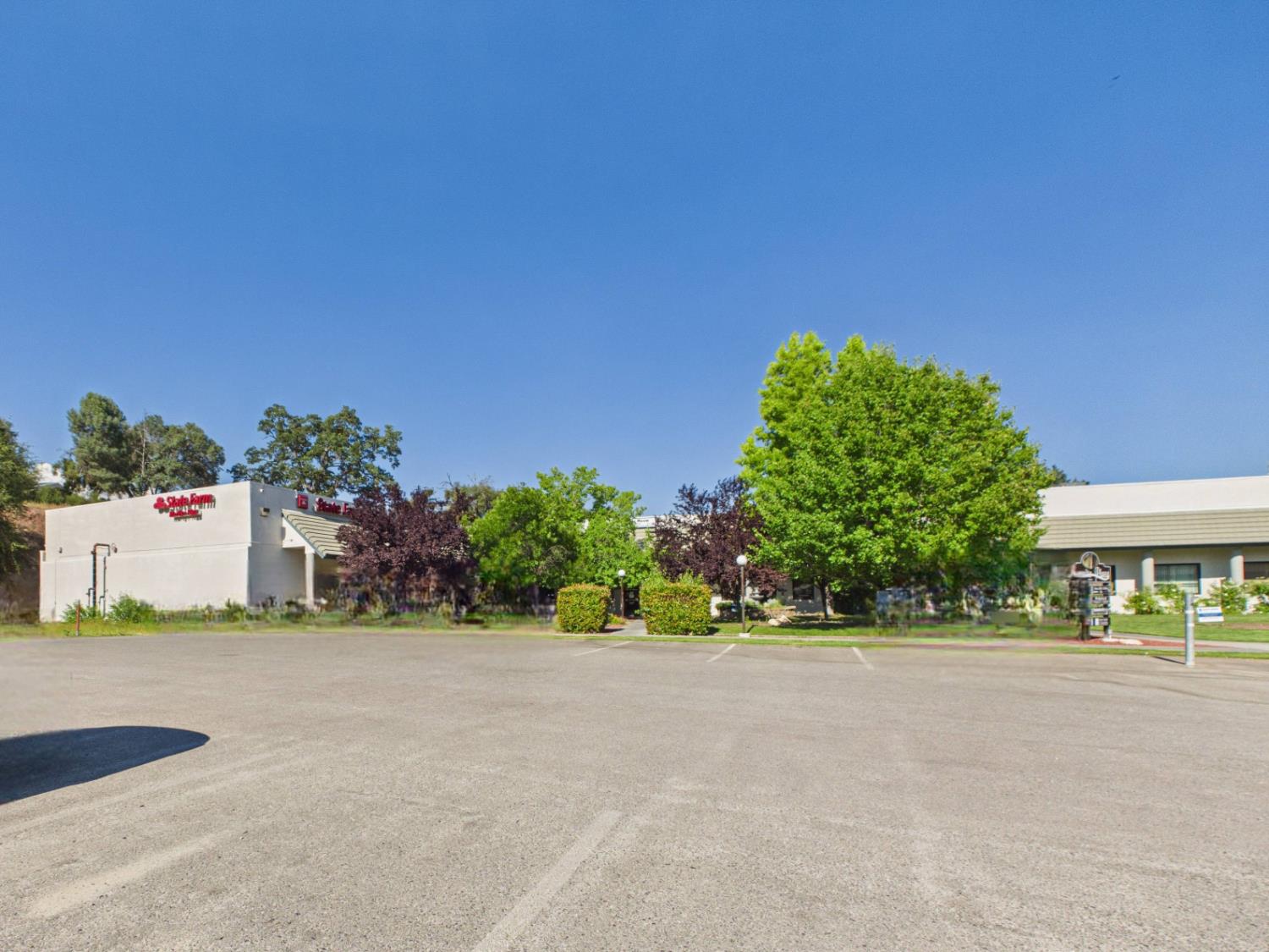 40315 Junction Dr, Oakhurst, CA 93644
