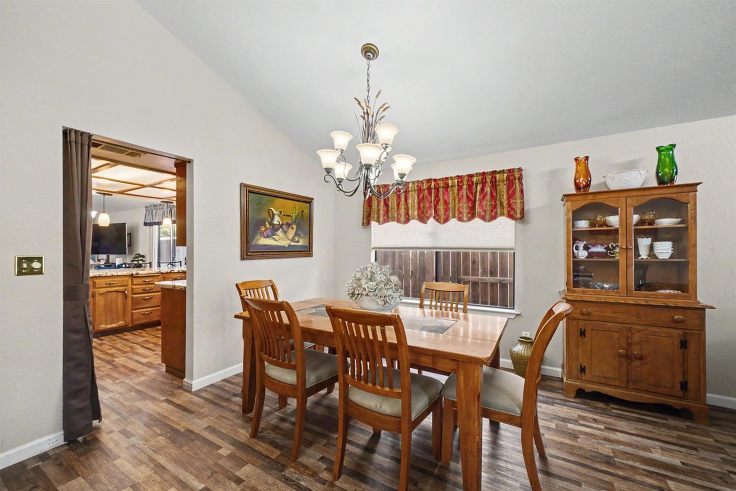 2140 Ellery Ave, Clovis, CA 93611