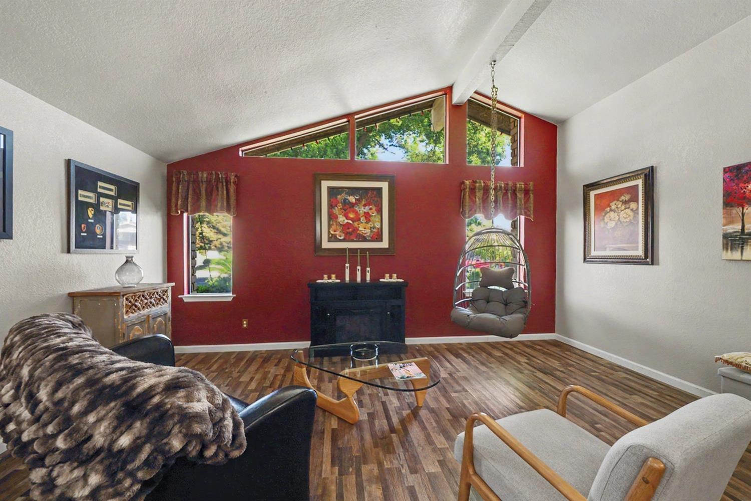 2140 Ellery Ave, Clovis, CA 93611