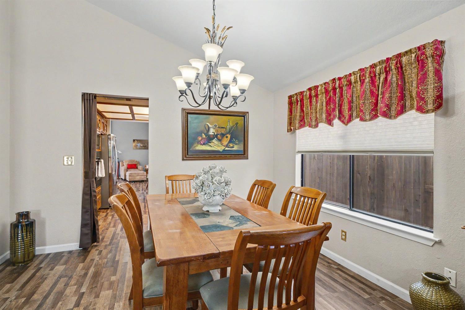 2140 Ellery Ave, Clovis, CA 93611