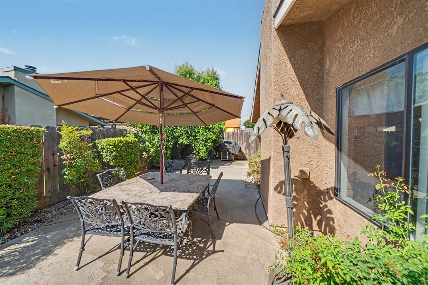 2140 Ellery Ave, Clovis, CA 93611