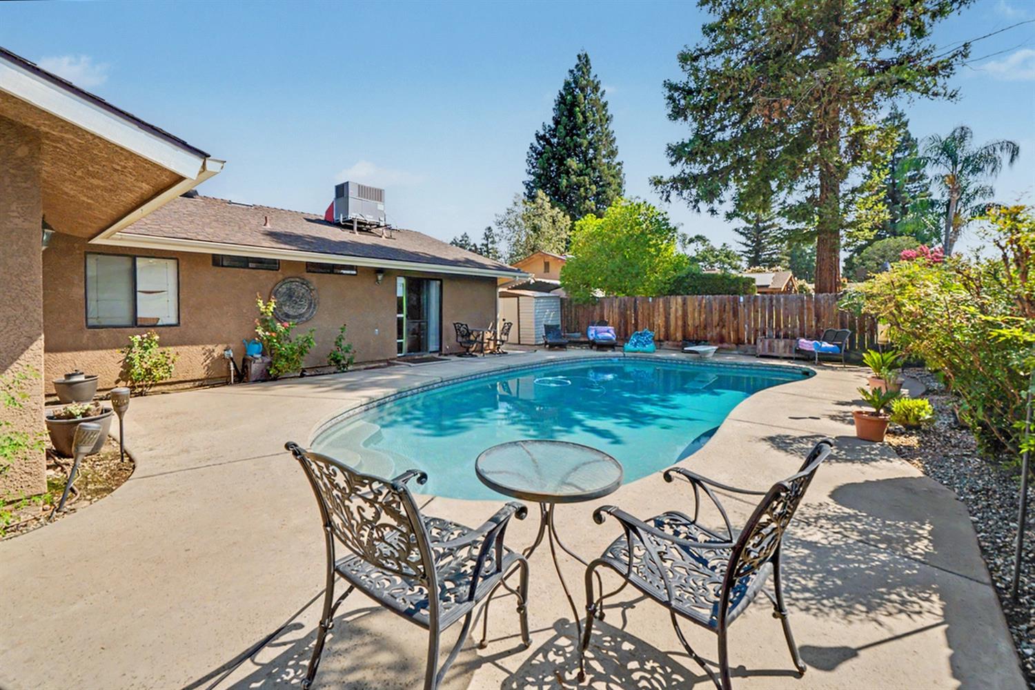 2140 Ellery Ave, Clovis, CA 93611