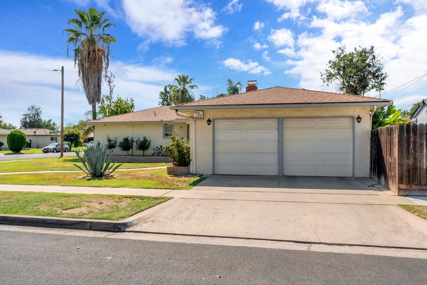4539 N Sherman St, Fresno, CA 93726