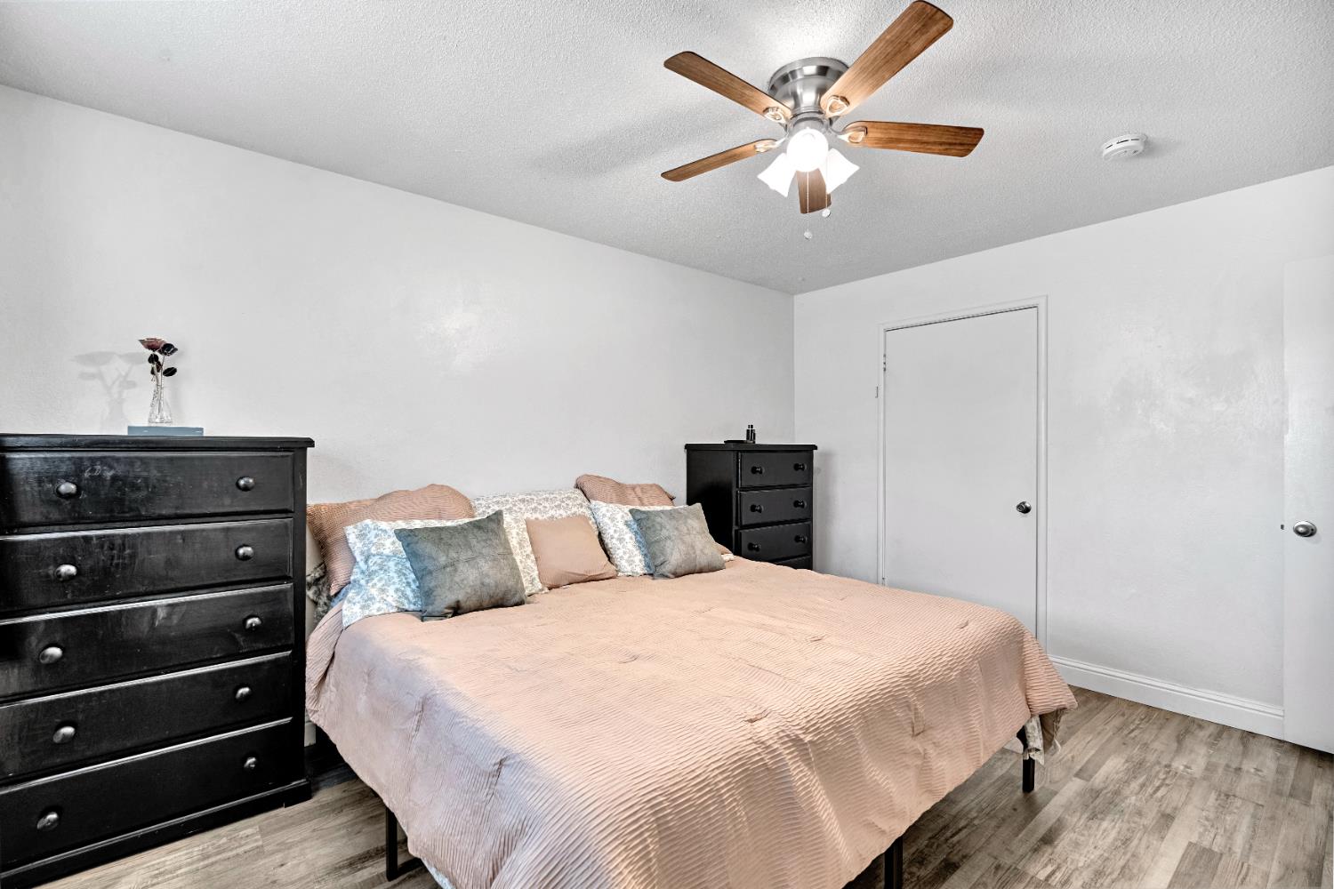 4539 N Sherman St, Fresno, CA 93726