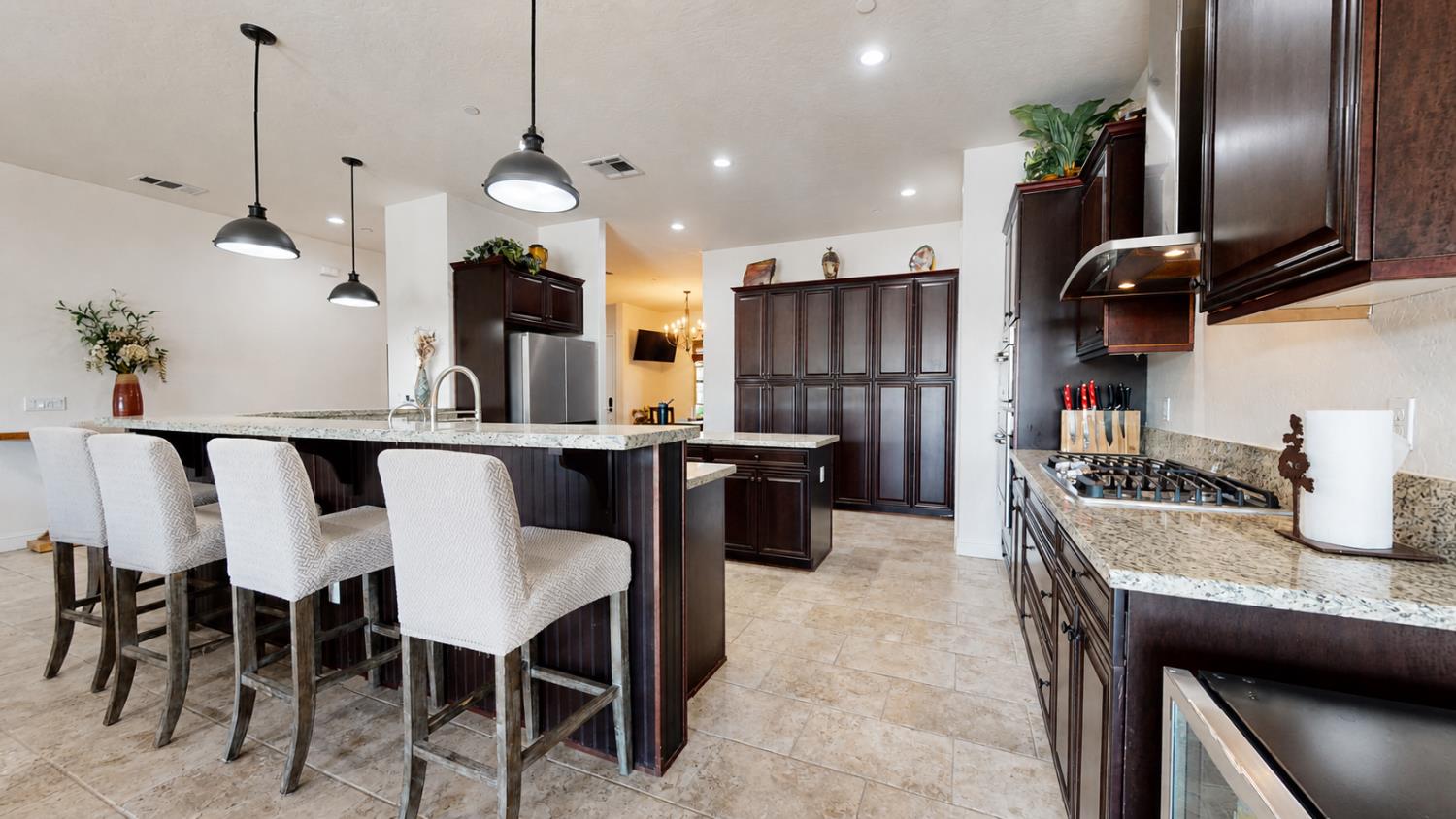 10963 E Egret, Clovis, CA 93619