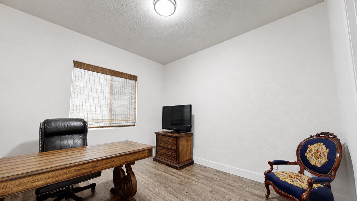 10963 E Egret, Clovis, CA 93619