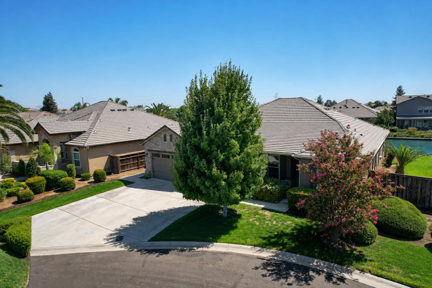 10963 E Egret, Clovis, CA 93619