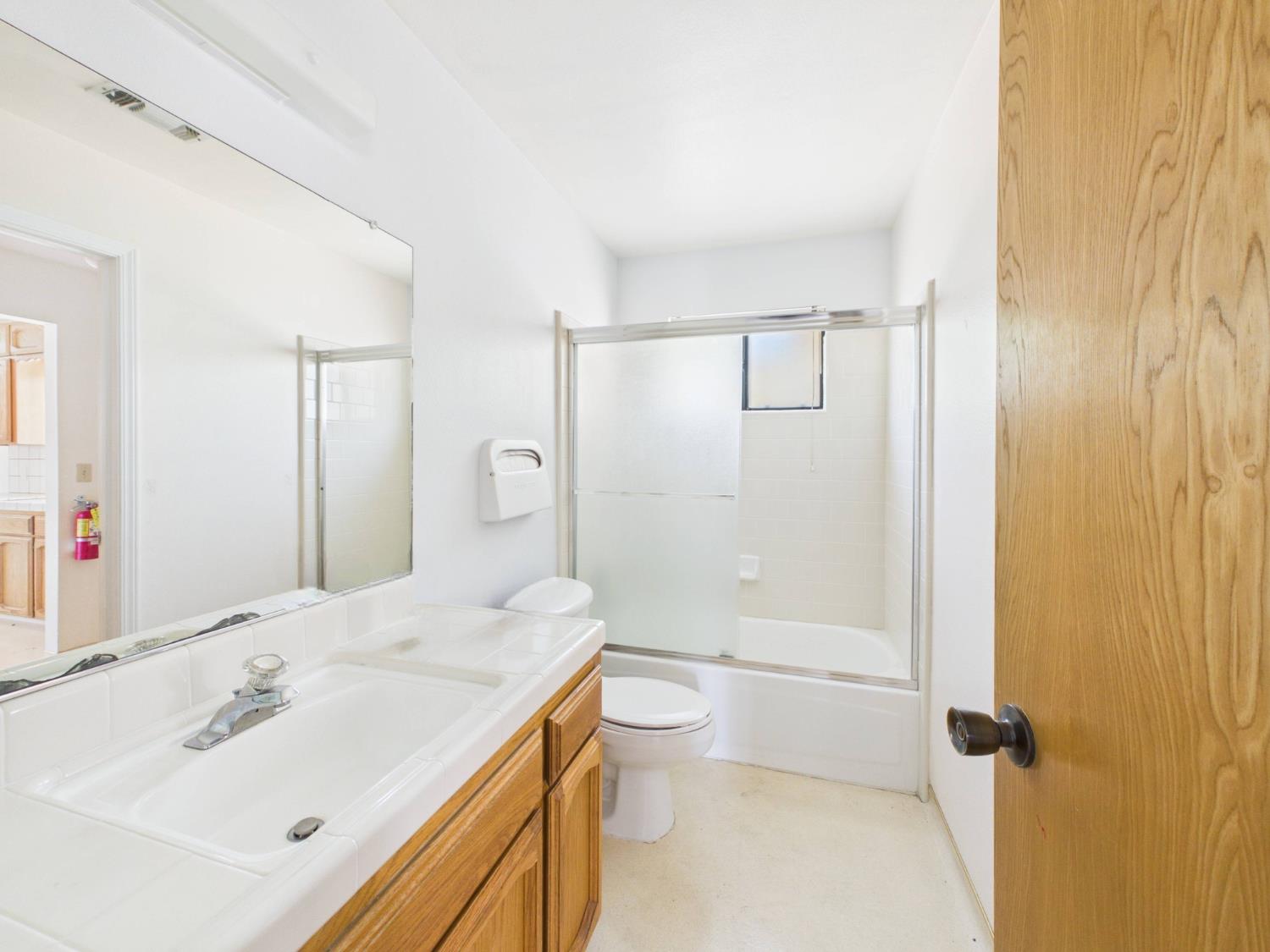 10204 Highway 41, Madera, CA 93636