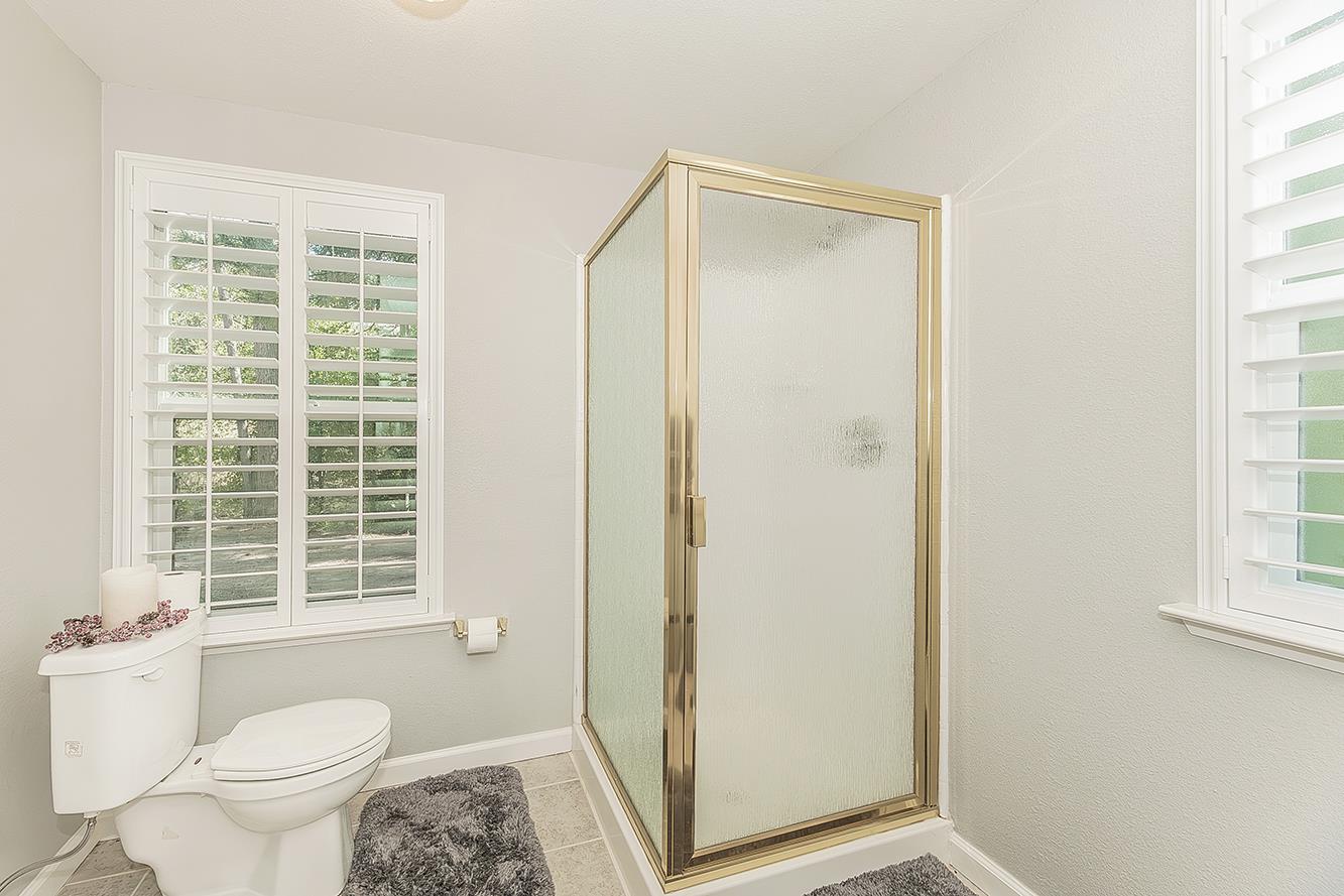 40487 Road 222, Bass Lake, CA 93604