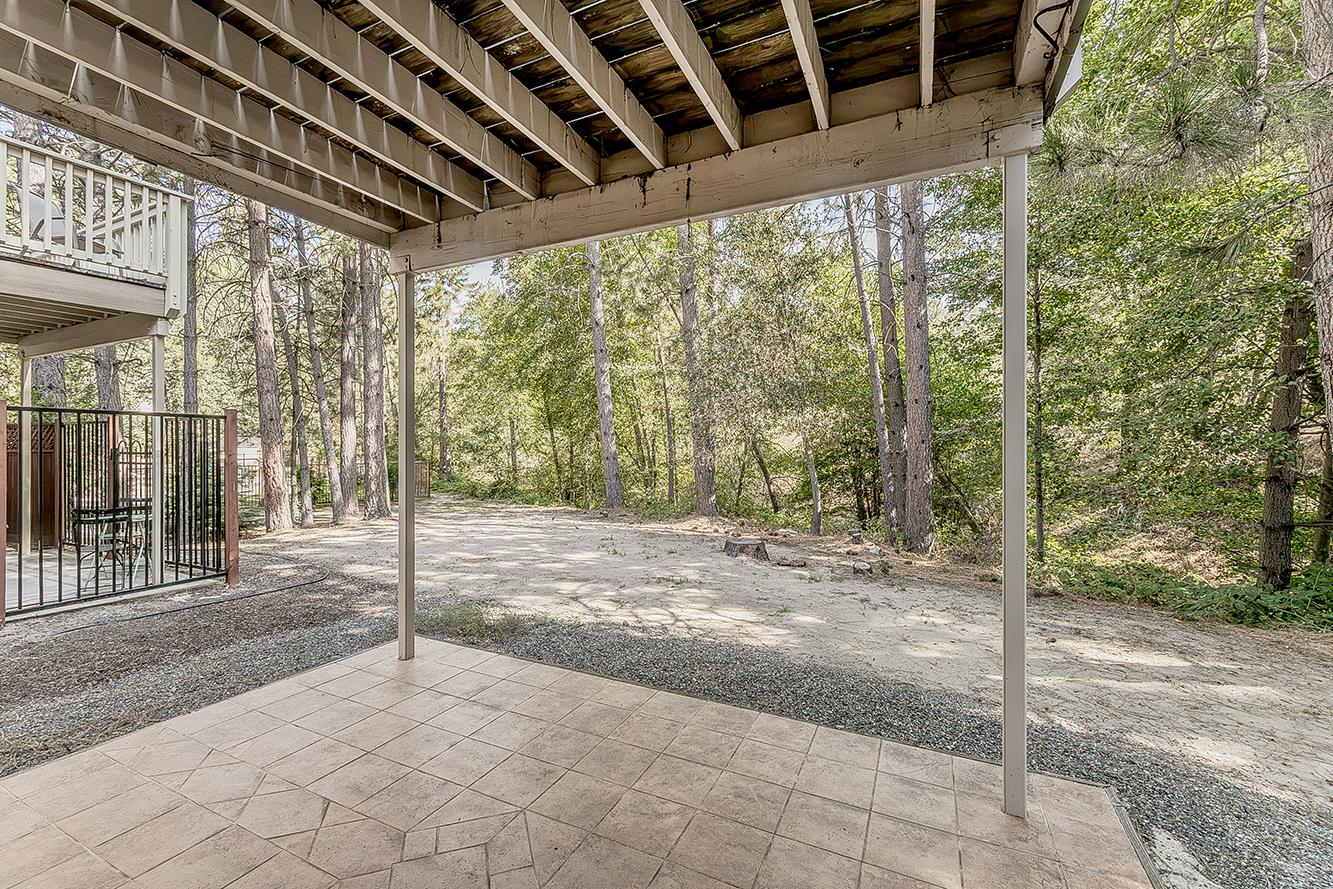 40487 Road 222, Bass Lake, CA 93604