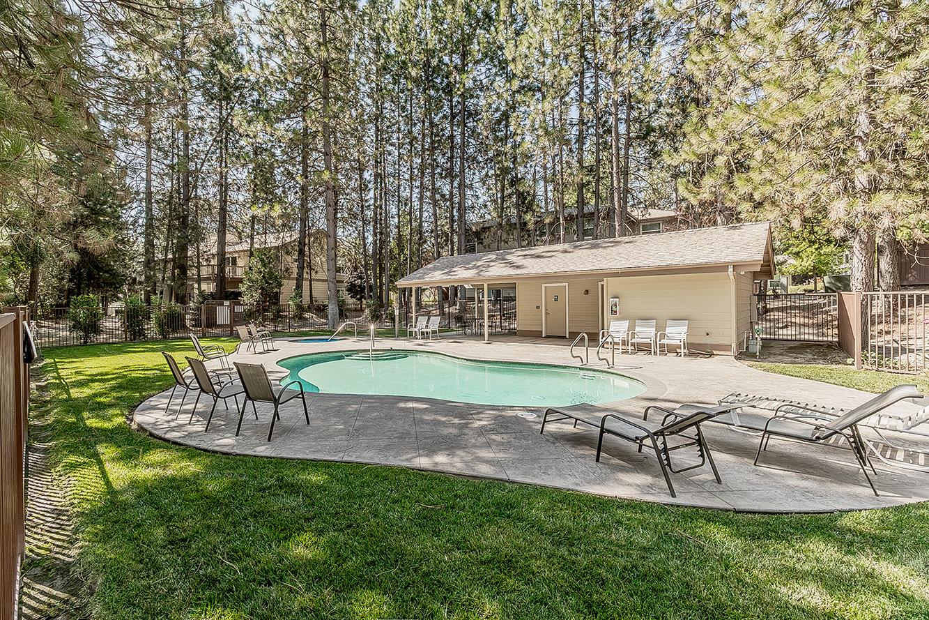 40487 Road 222, Bass Lake, CA 93604