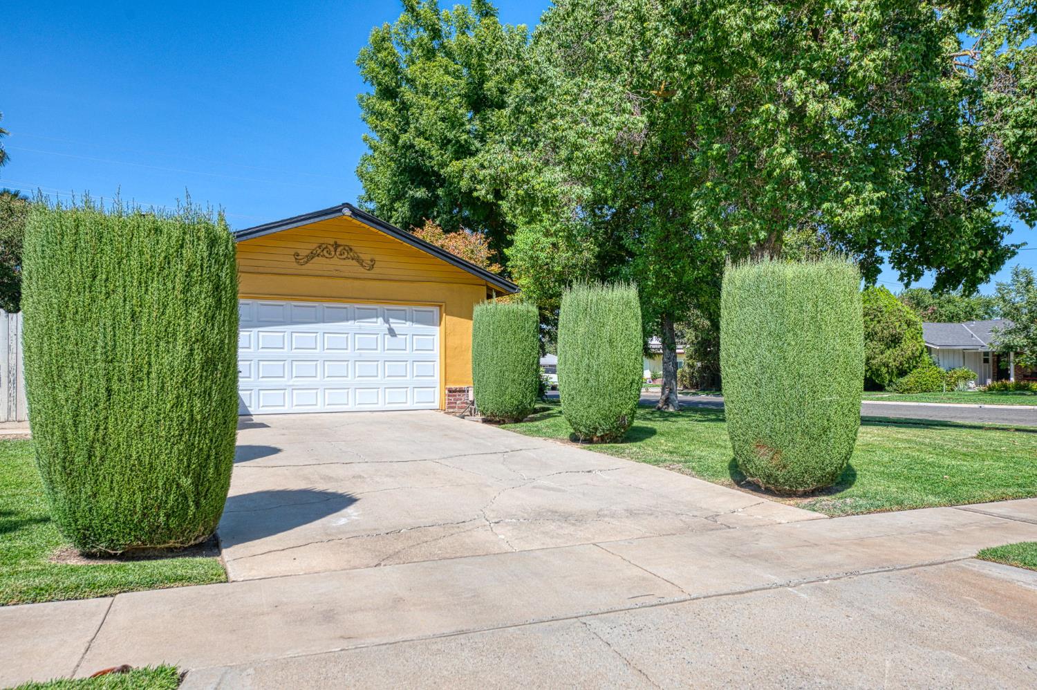 4779 N Delno Ave, Fresno, CA 93705