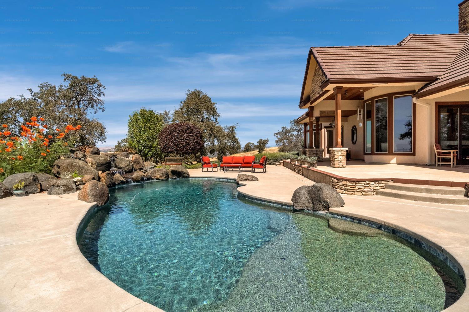 34310 Barn Owl Rd, Raymond, CA 93653