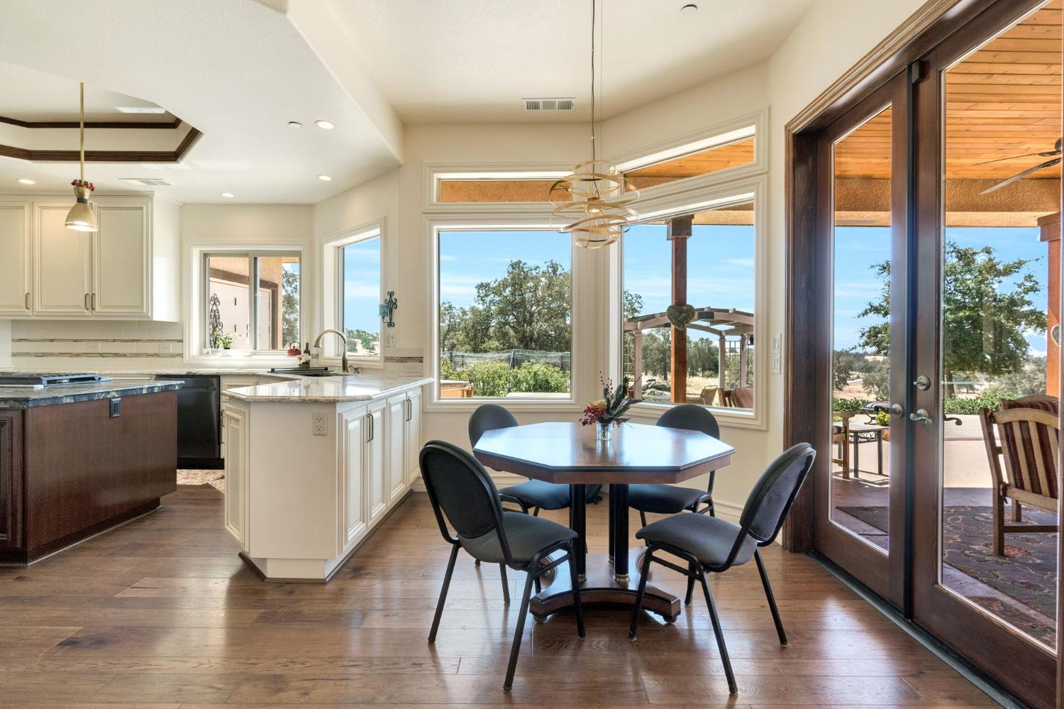 34310 Barn Owl Rd, Raymond, CA 93653