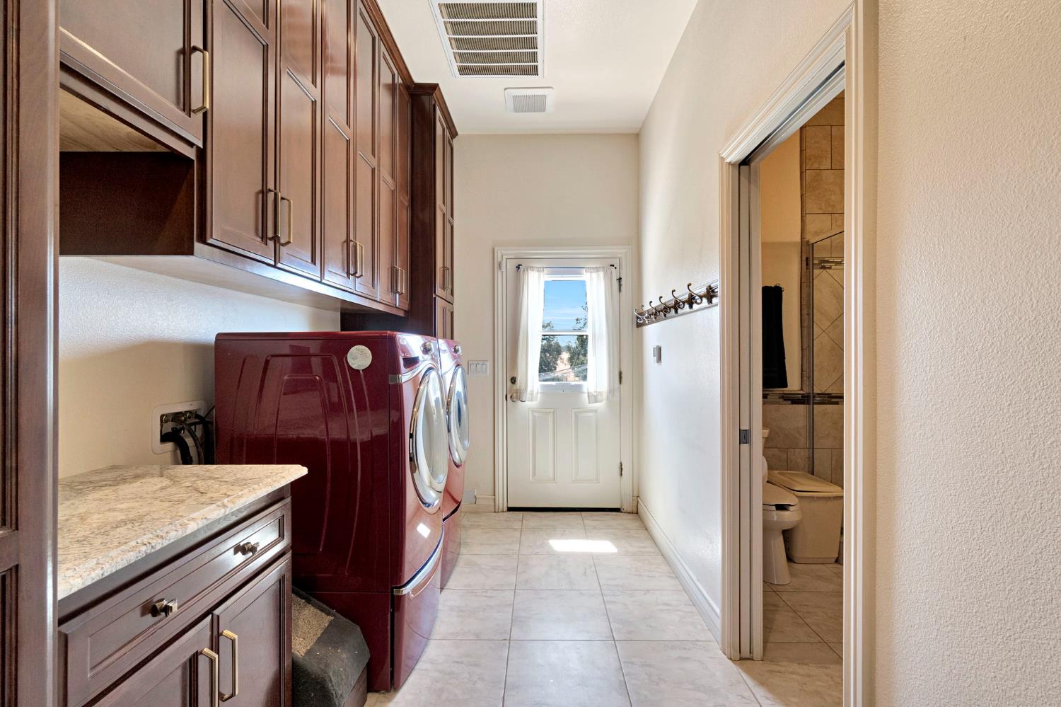 34310 Barn Owl Rd, Raymond, CA 93653