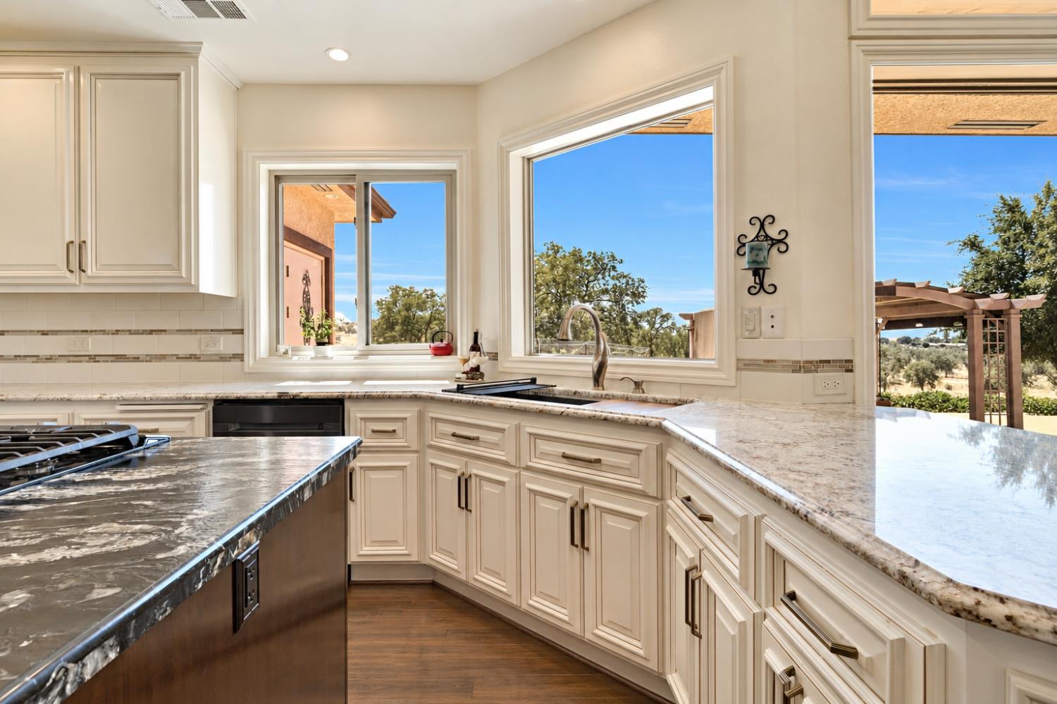 34310 Barn Owl Rd, Raymond, CA 93653