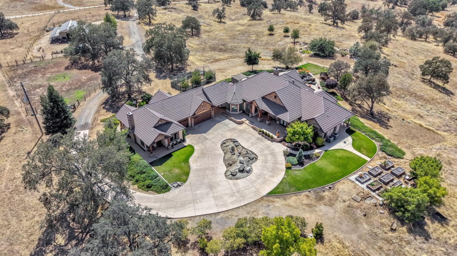 34310 Barn Owl Rd, Raymond, CA 93653