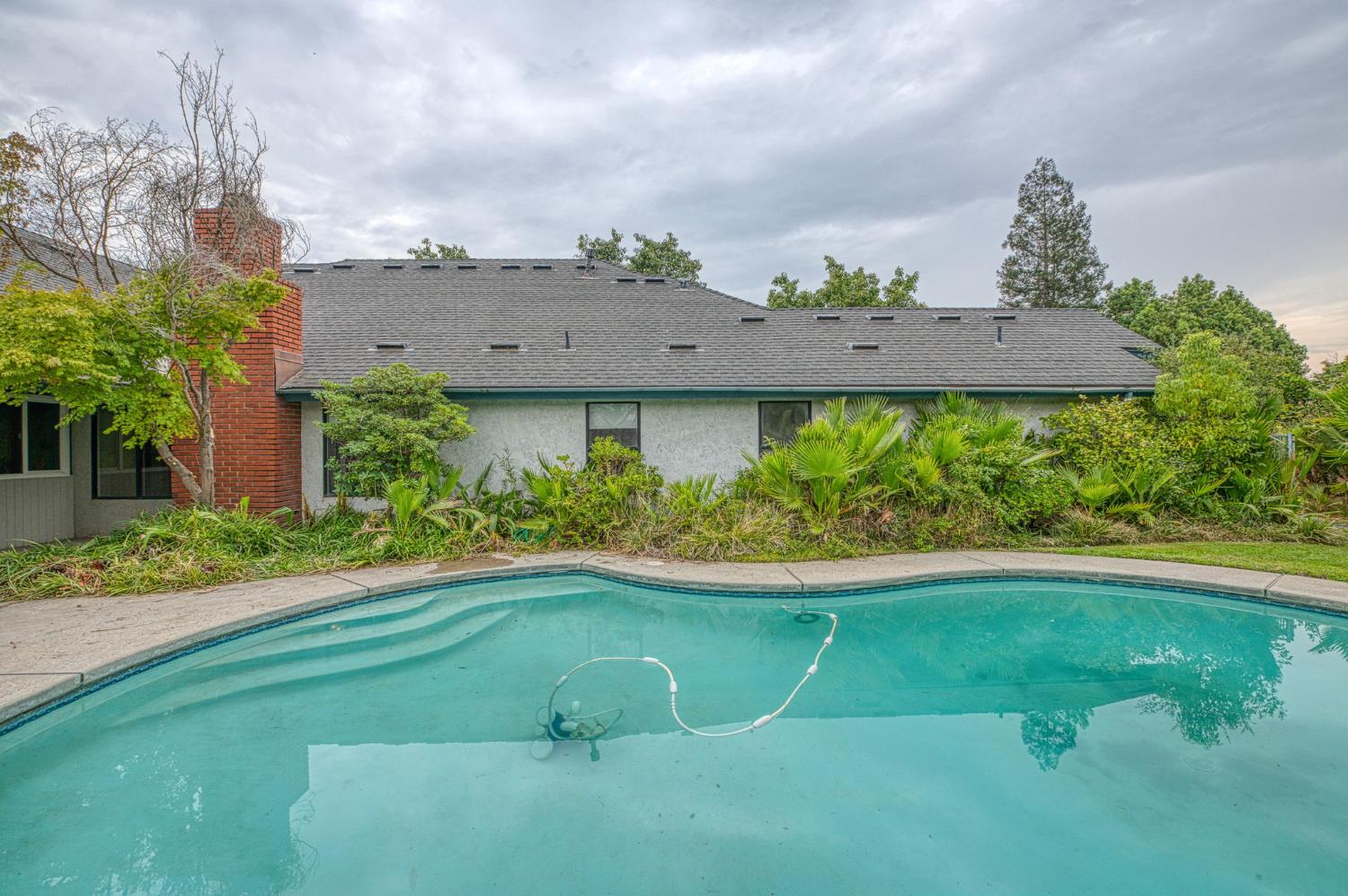 668 E Teal Cir, Fresno, CA 93730
