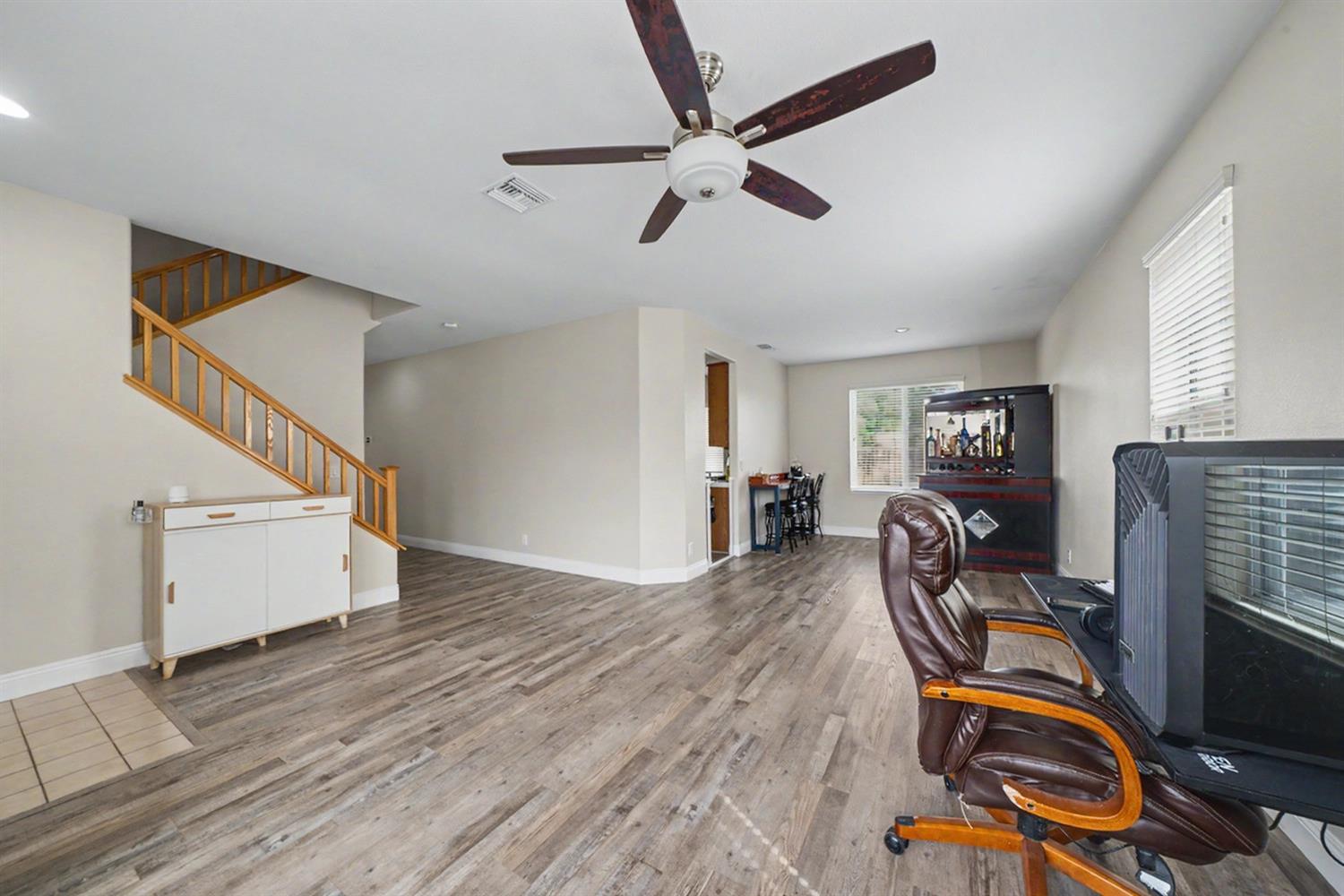 5292 W Cotton Ave, Fresno, CA 93722