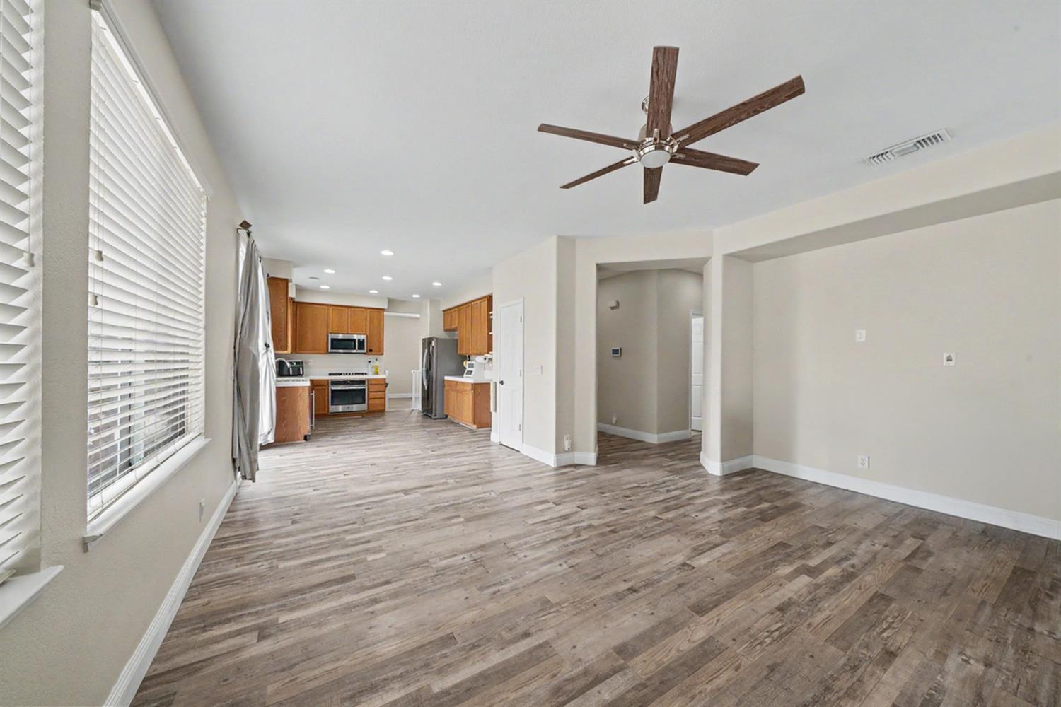 5292 W Cotton Ave, Fresno, CA 93722
