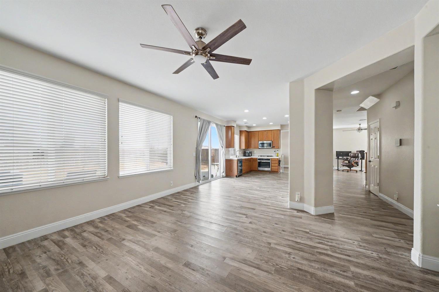 5292 W Cotton Ave, Fresno, CA 93722