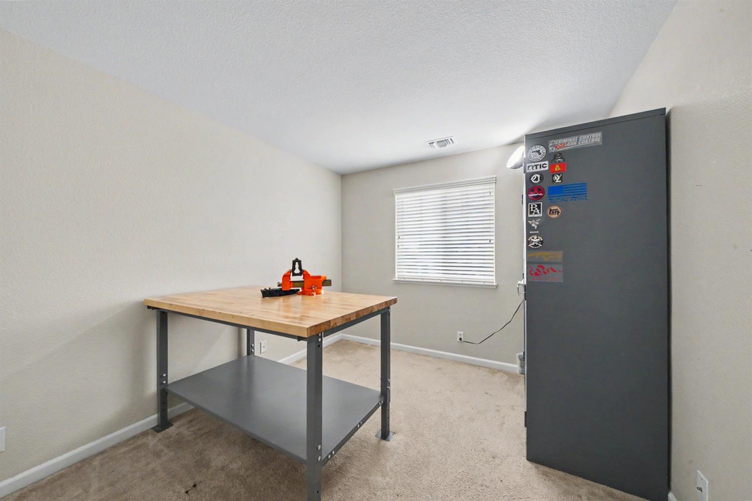 5292 W Cotton Ave, Fresno, CA 93722