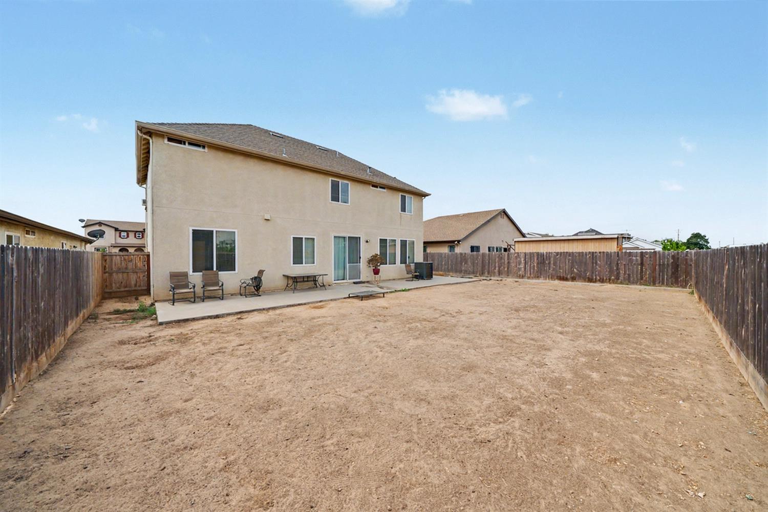 5292 W Cotton Ave, Fresno, CA 93722