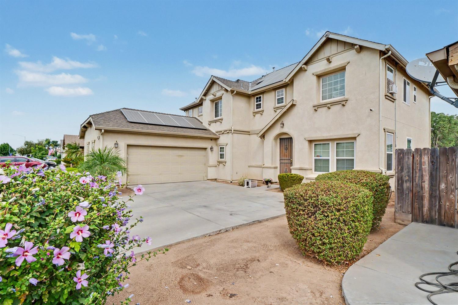 5292 W Cotton Ave, Fresno, CA 93722