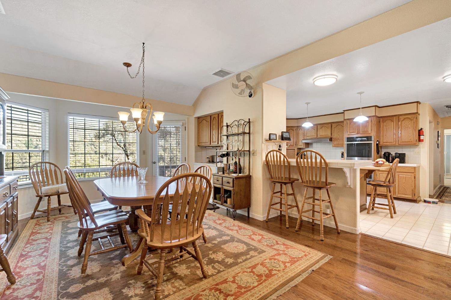 39309 Forest Park Ln, Oakhurst, CA 93644