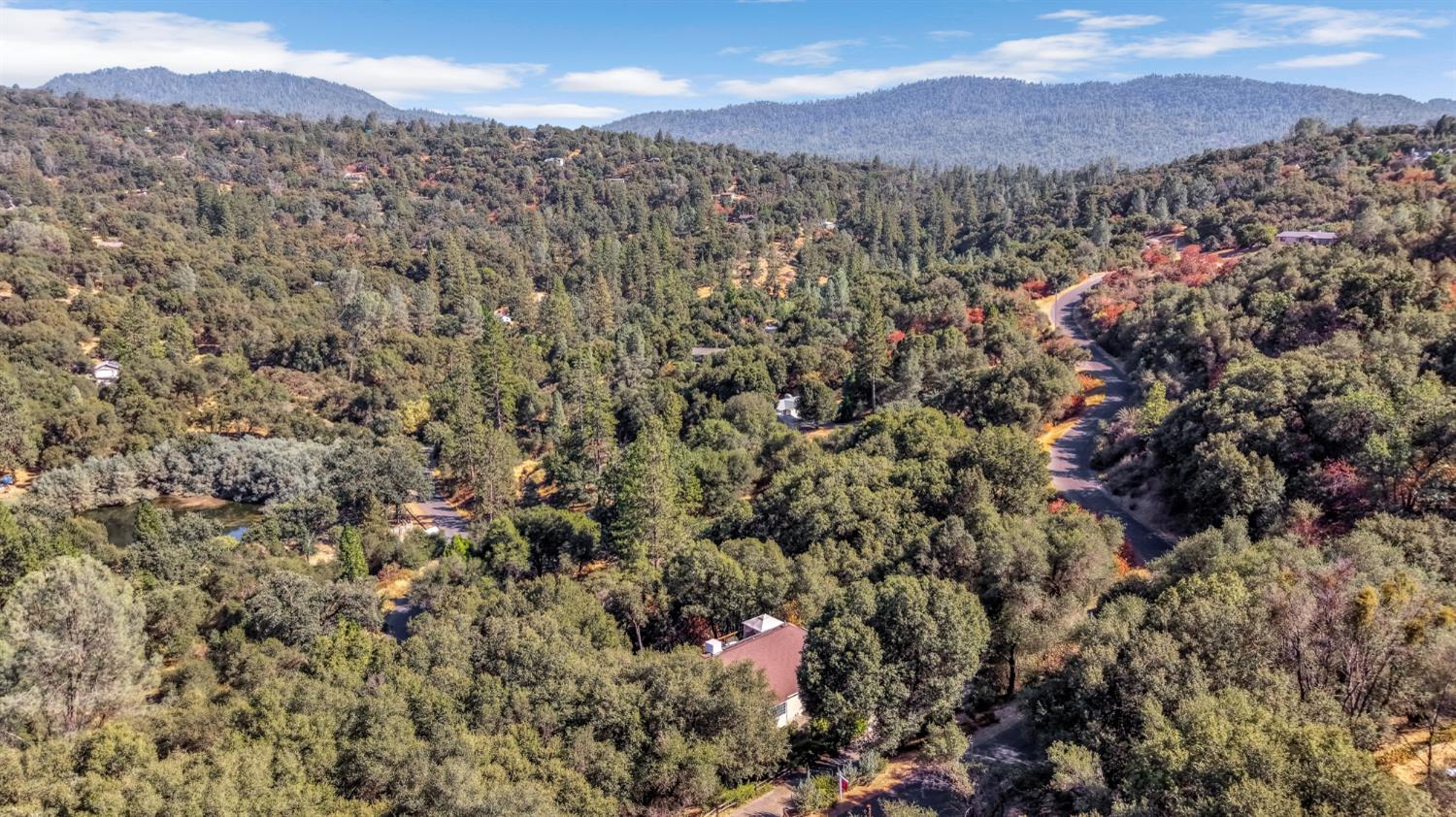 39309 Forest Park Ln, Oakhurst, CA 93644