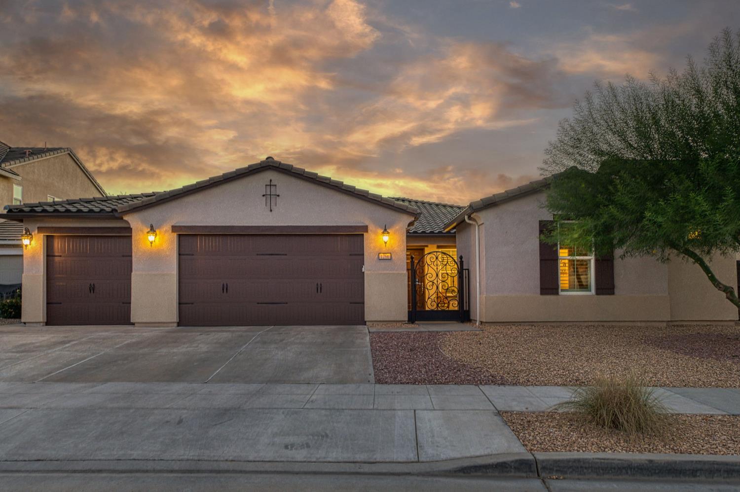 1266 N Redington Ave, Clovis, CA 93619