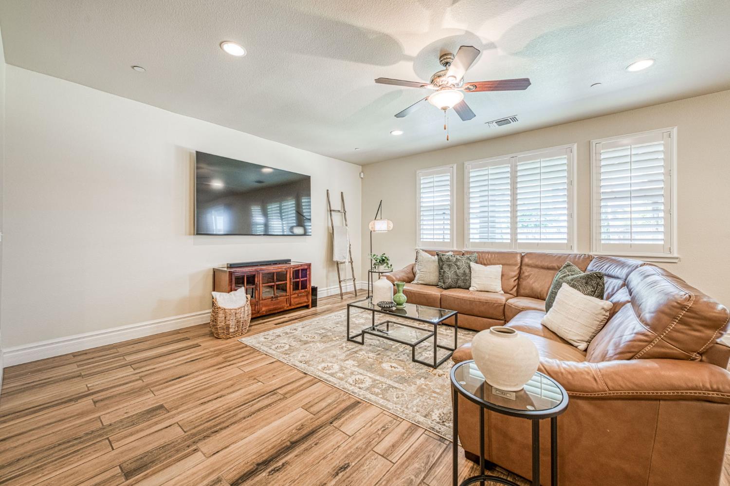 1266 N Redington Ave, Clovis, CA 93619
