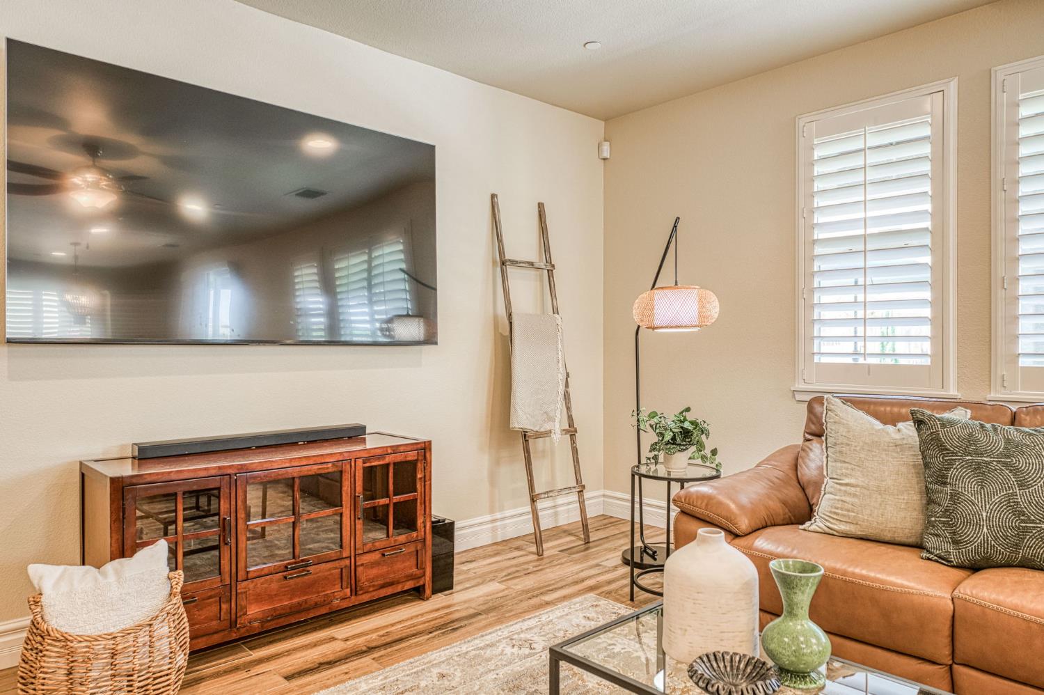 1266 N Redington Ave, Clovis, CA 93619
