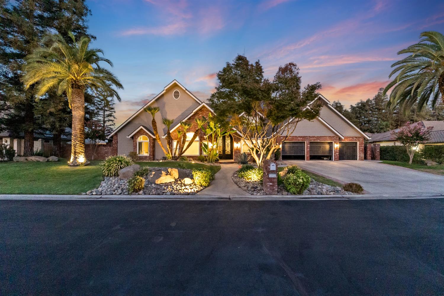 6054 N Woodson Ave, Fresno, CA 93711