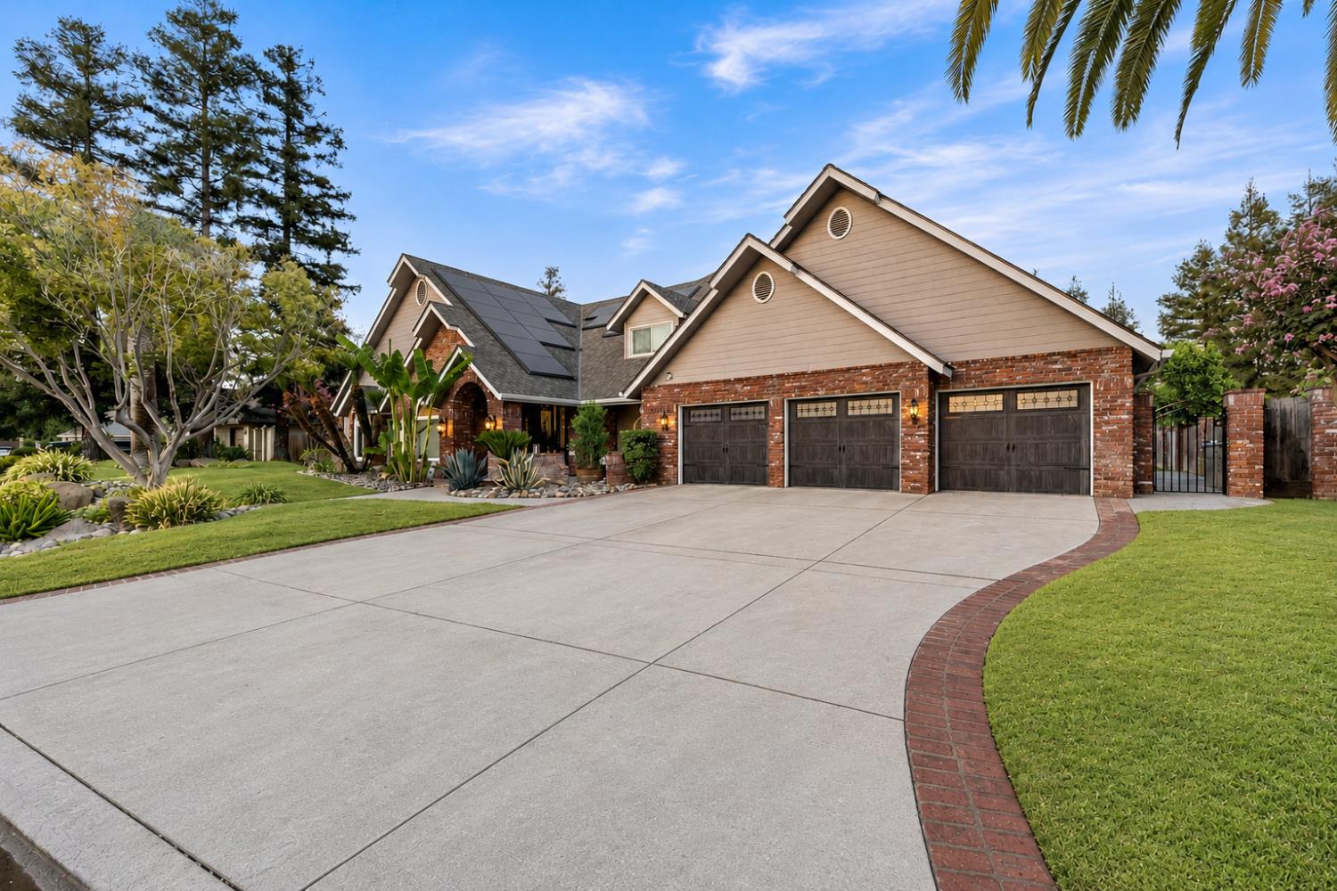 6054 N Woodson Ave, Fresno, CA 93711