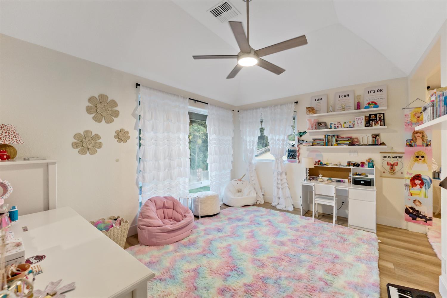 6054 N Woodson Ave, Fresno, CA 93711